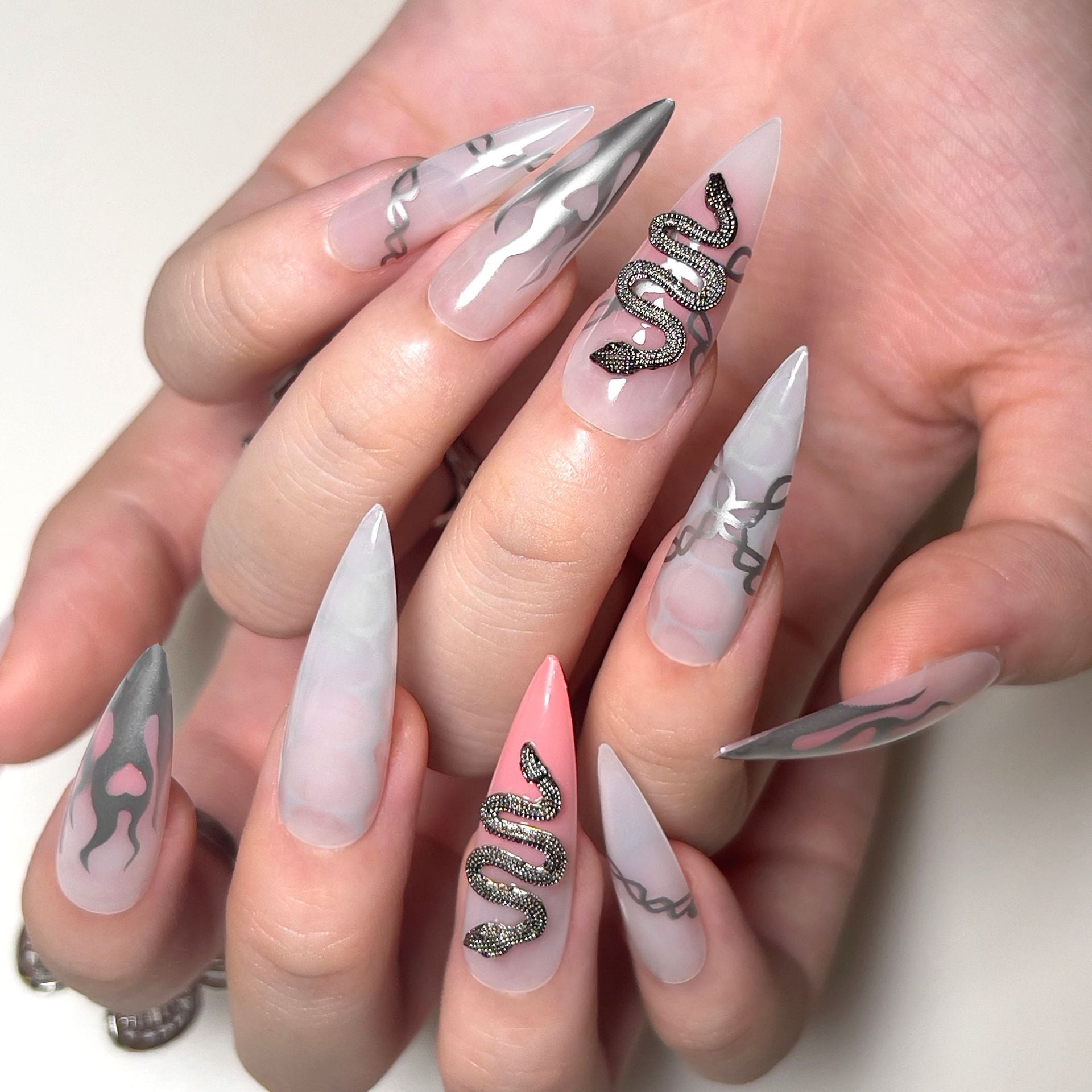 Holiday Fake Nails Set 10 Pieces